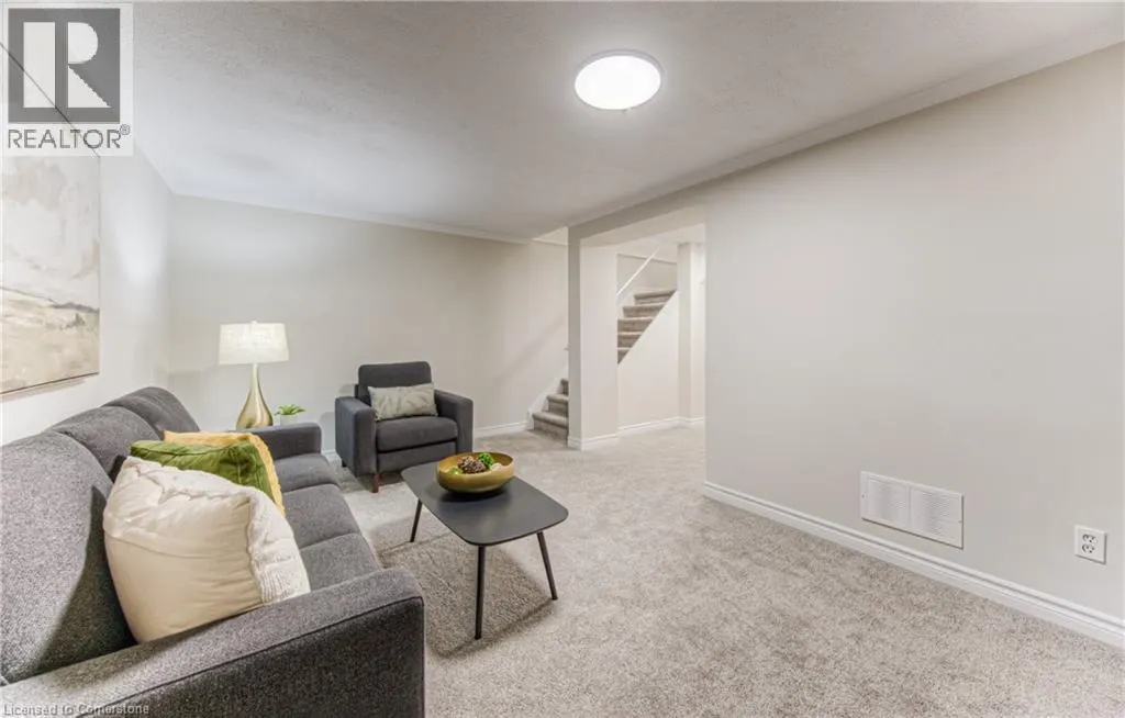 219 KINGSWOOD Drive Unit# 5, #5