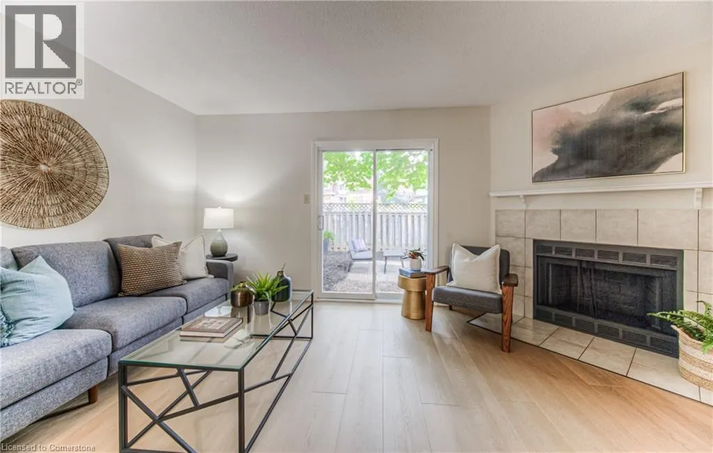 219 KINGSWOOD Drive Unit# 5, #5