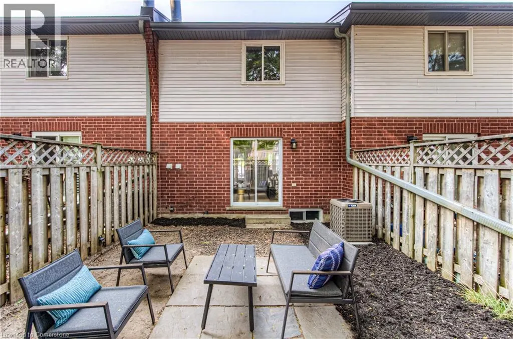 219 KINGSWOOD Drive Unit# 5, #5
