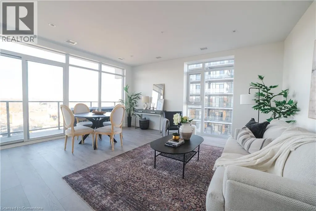15 GLEBE Street Unit# 1701, #1701