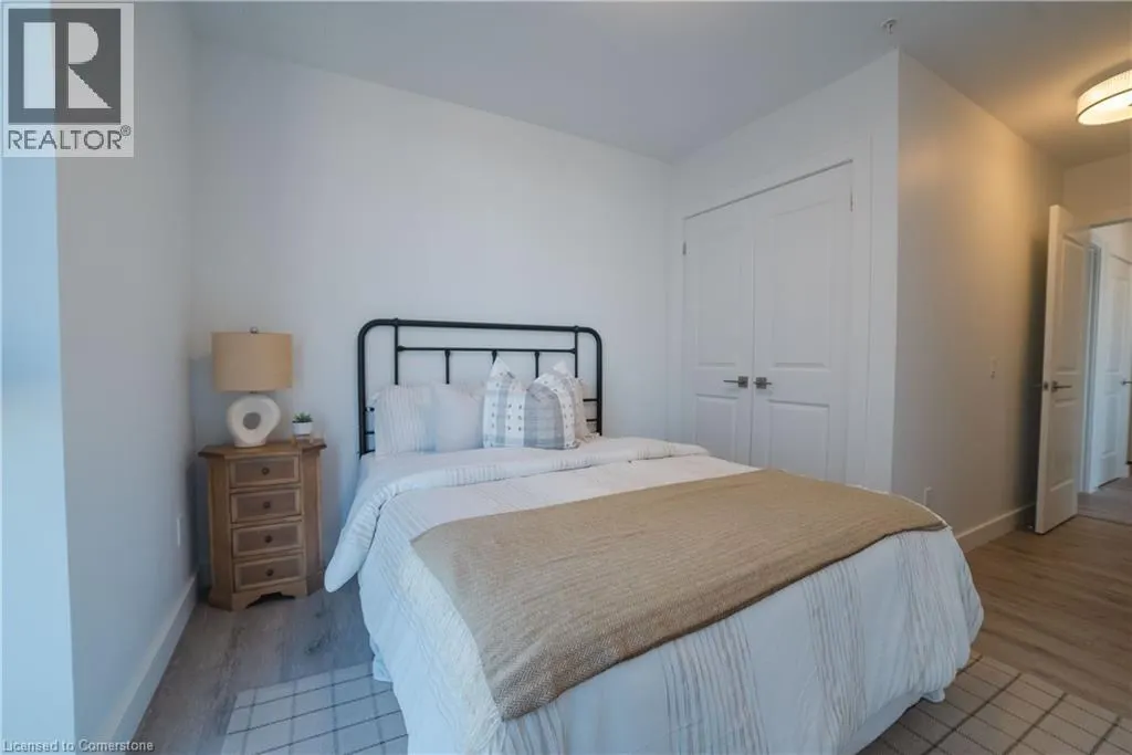 15 GLEBE Street Unit# 1701, #1701