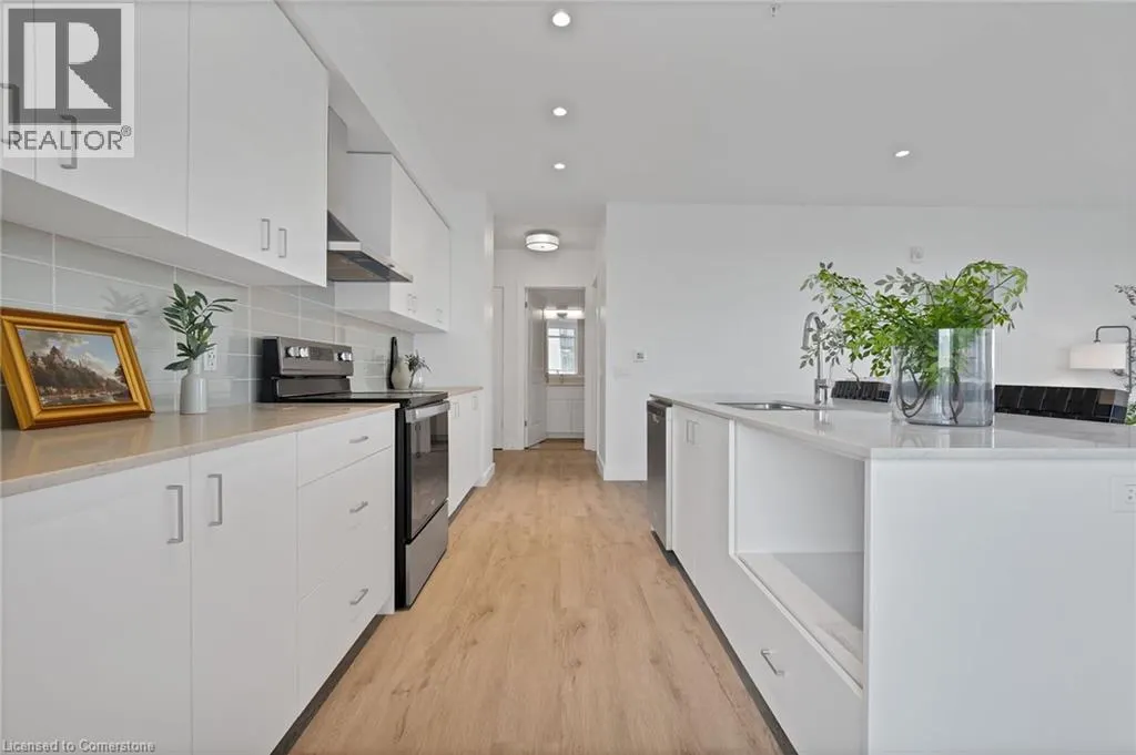 50 GRAND Avenue S Unit# 1702, #1702