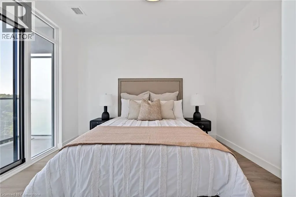 50 GRAND Avenue S Unit# 1702, #1702