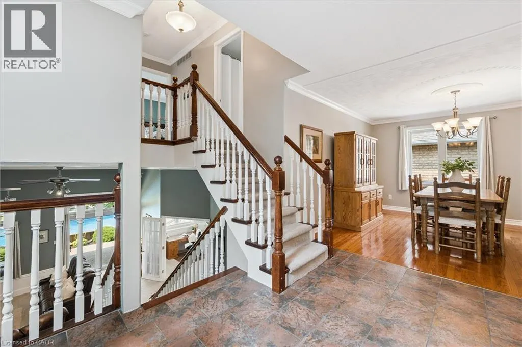 114 DELAVAN Drive