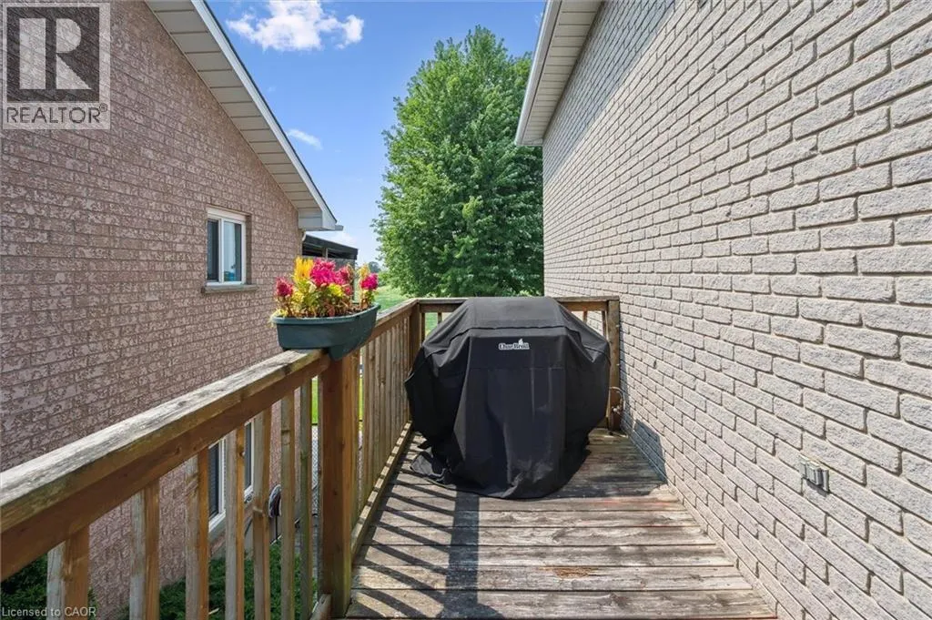 114 DELAVAN Drive