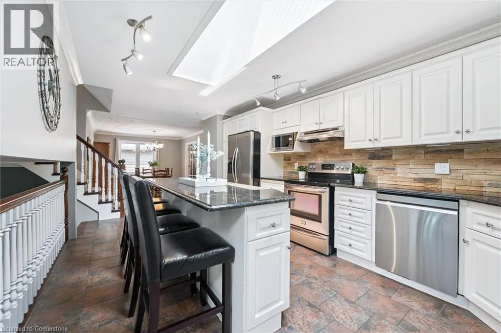 114 DELAVAN Drive