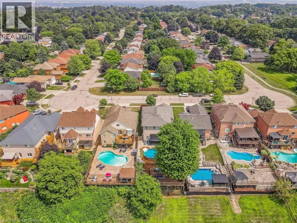 114 DELAVAN Drive