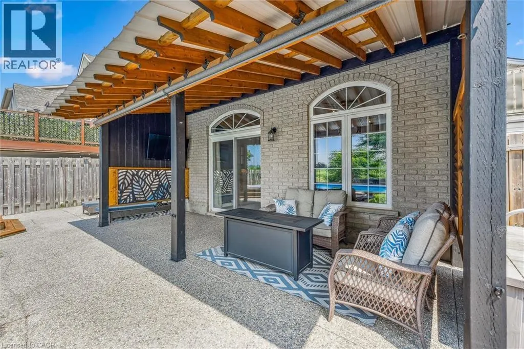 114 DELAVAN Drive