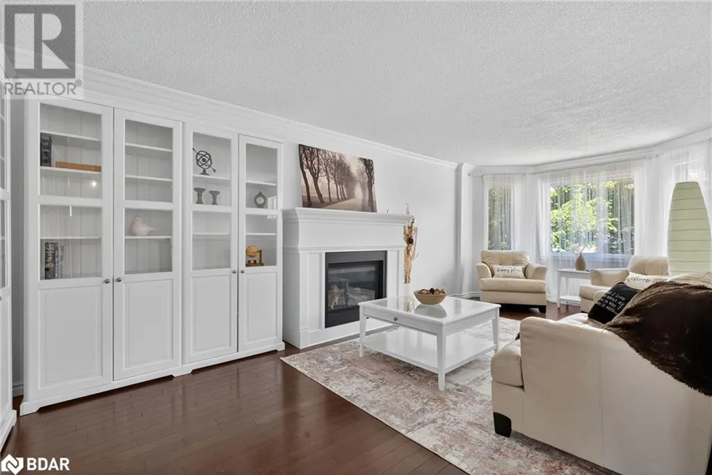 2 BIRCHMOUNT Circle