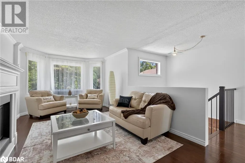 2 BIRCHMOUNT Circle