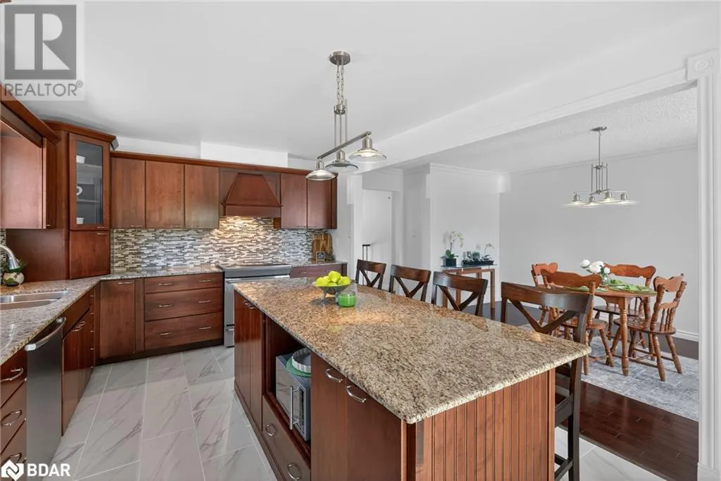 2 BIRCHMOUNT Circle