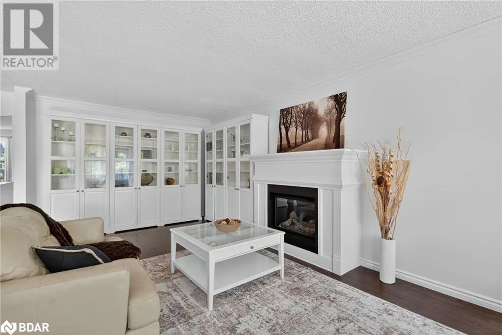 2 BIRCHMOUNT Circle
