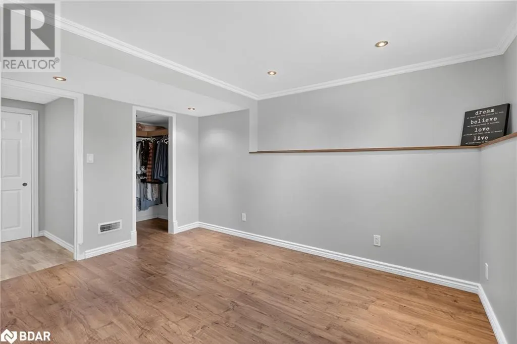 2 BIRCHMOUNT Circle