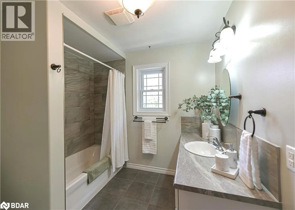 43 CREIGHTON Street Unit# 204, #204