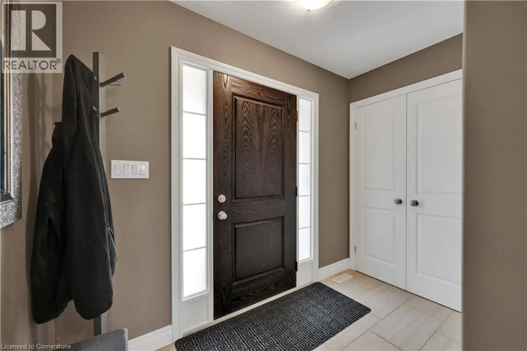 5 OLIVER Crescent