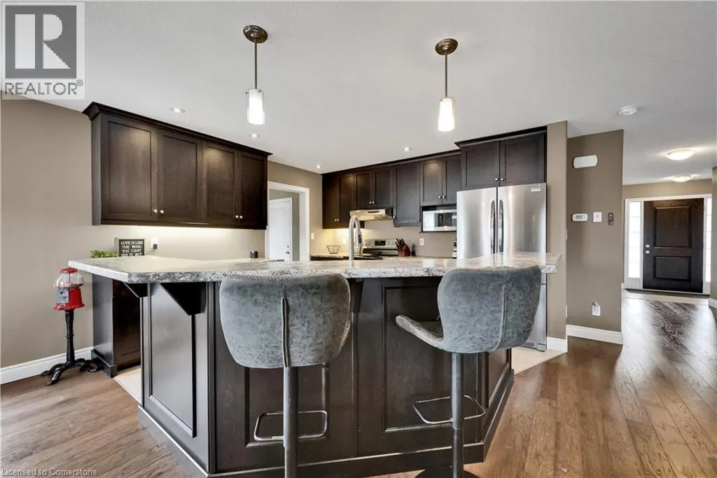 5 OLIVER Crescent