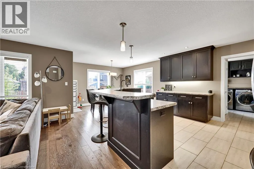 5 OLIVER Crescent