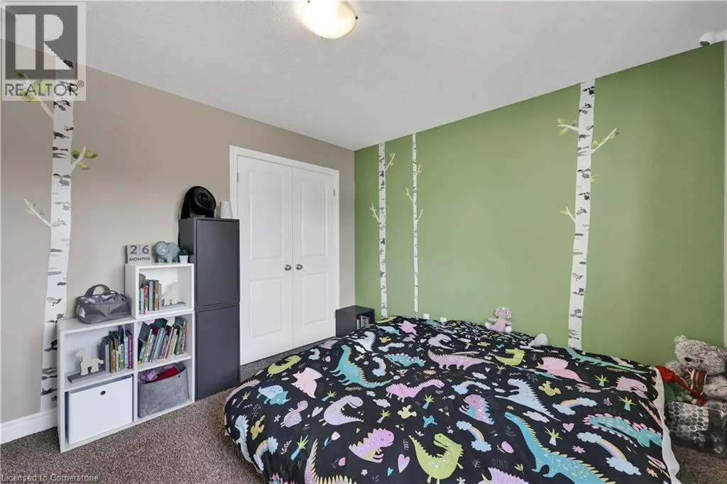 5 OLIVER Crescent