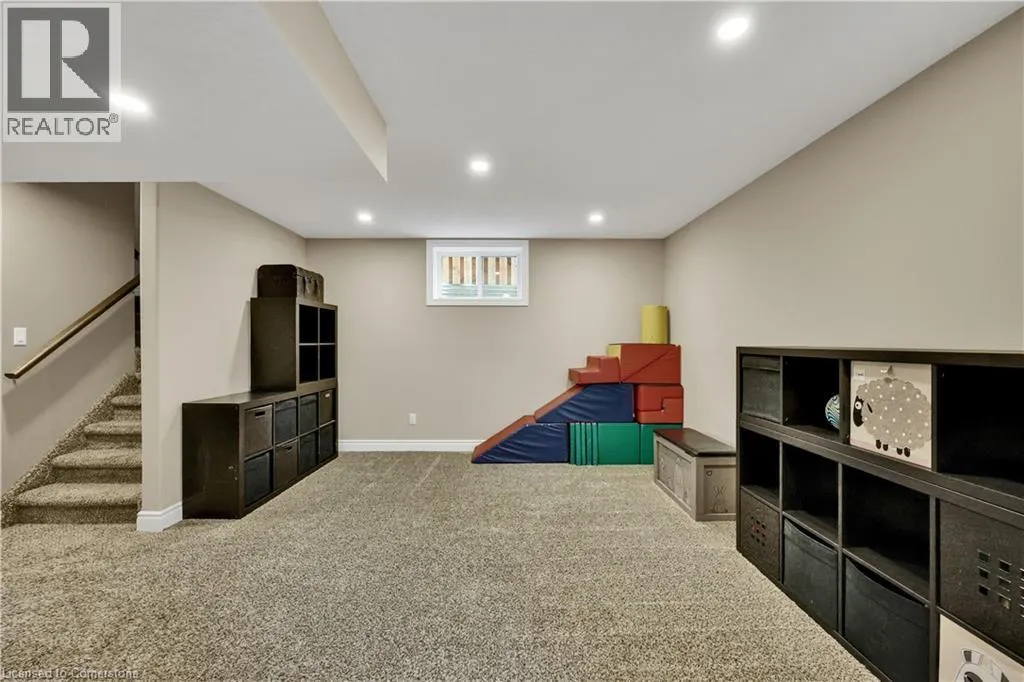 5 OLIVER Crescent