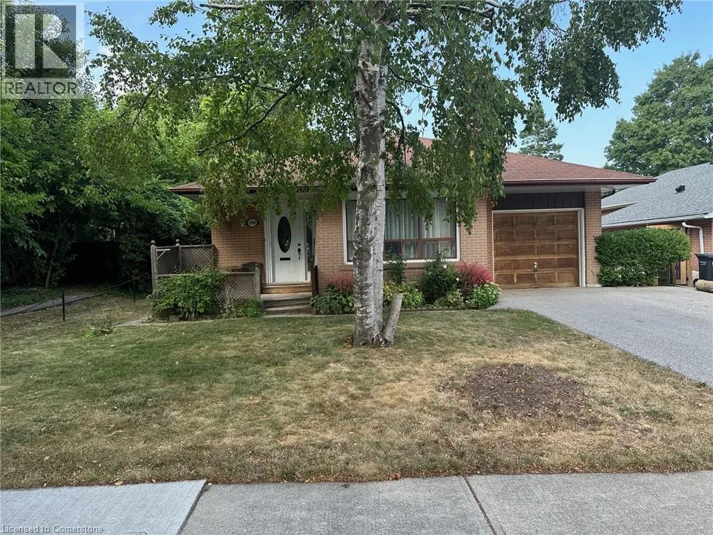 1588 HOBBS Crescent