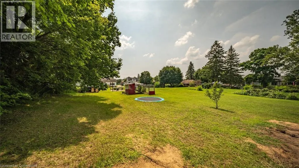 509 QUEENSWAY W