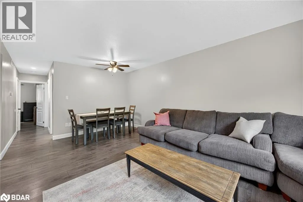 195 LOUISA ST Street