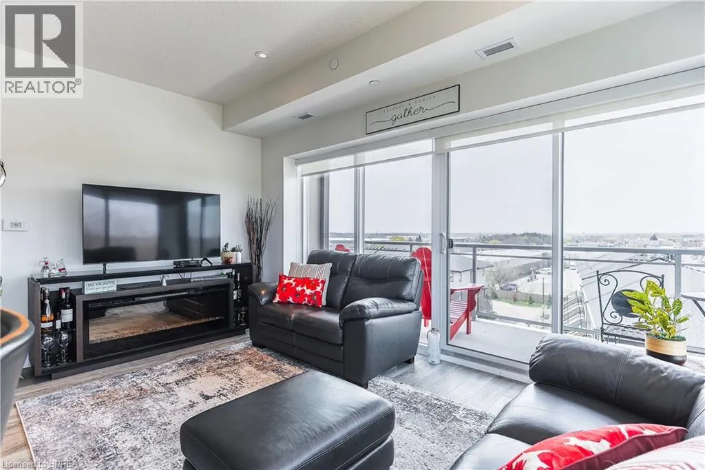 16 MARKLE Crescent Unit# 517, #517