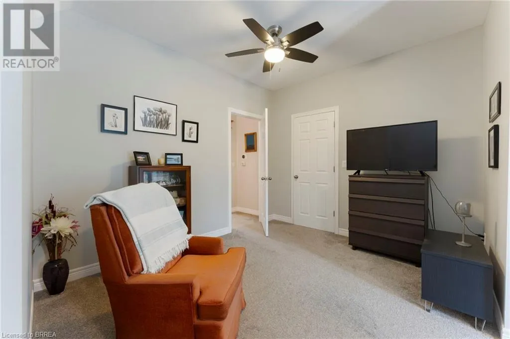 182 GOVERNOR'S Road E