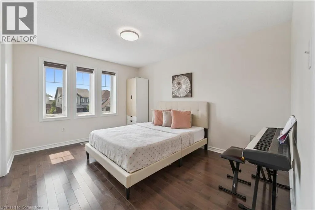 24 WILKIE Crescent
