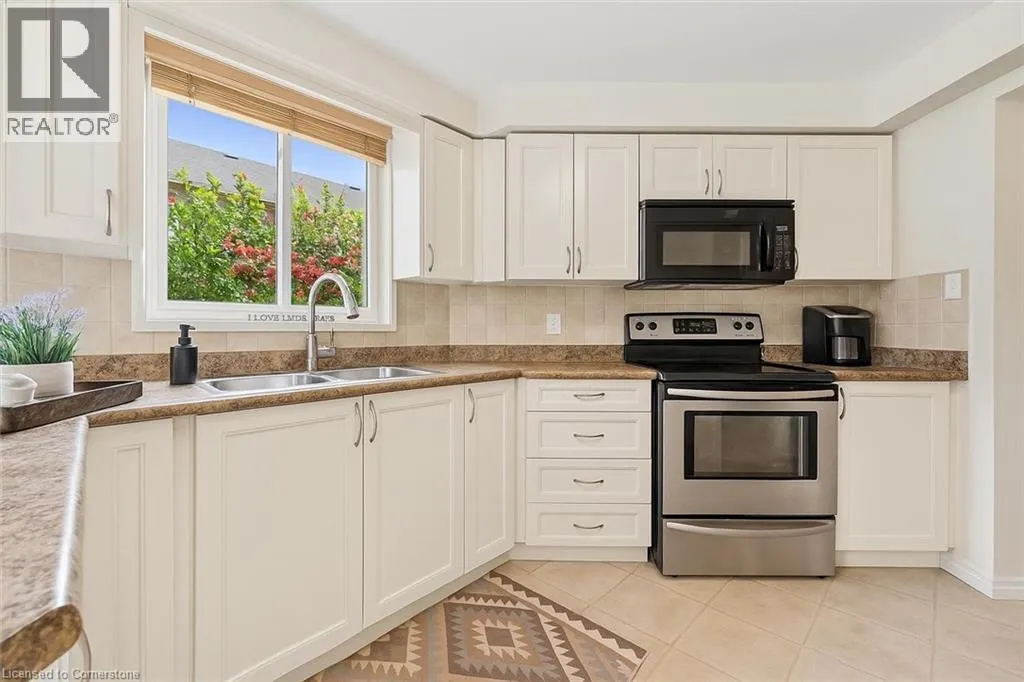 24 WILKIE Crescent