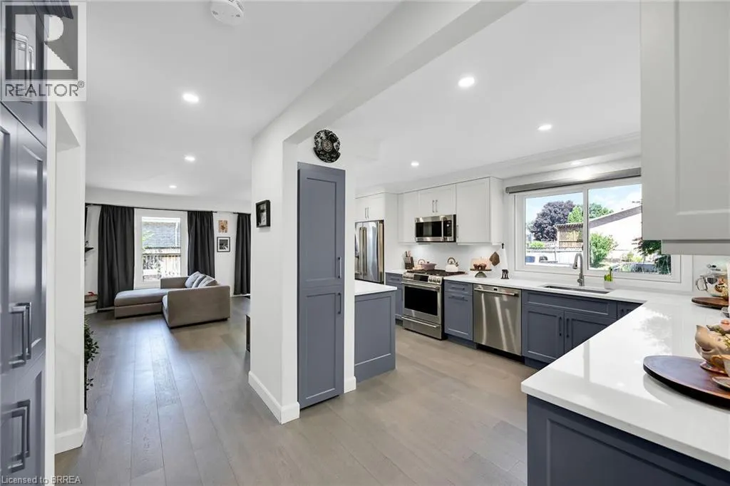 69 GARDEN Crescent