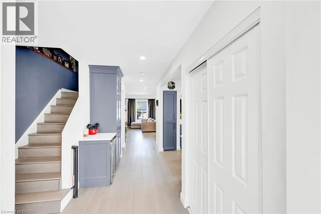 69 GARDEN Crescent
