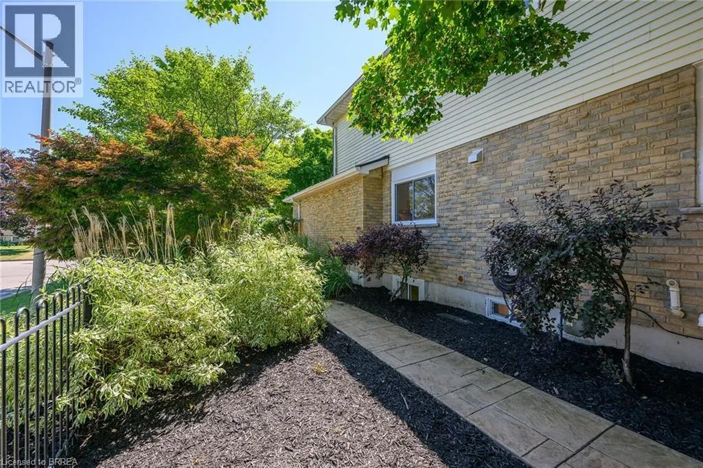 69 GARDEN Crescent