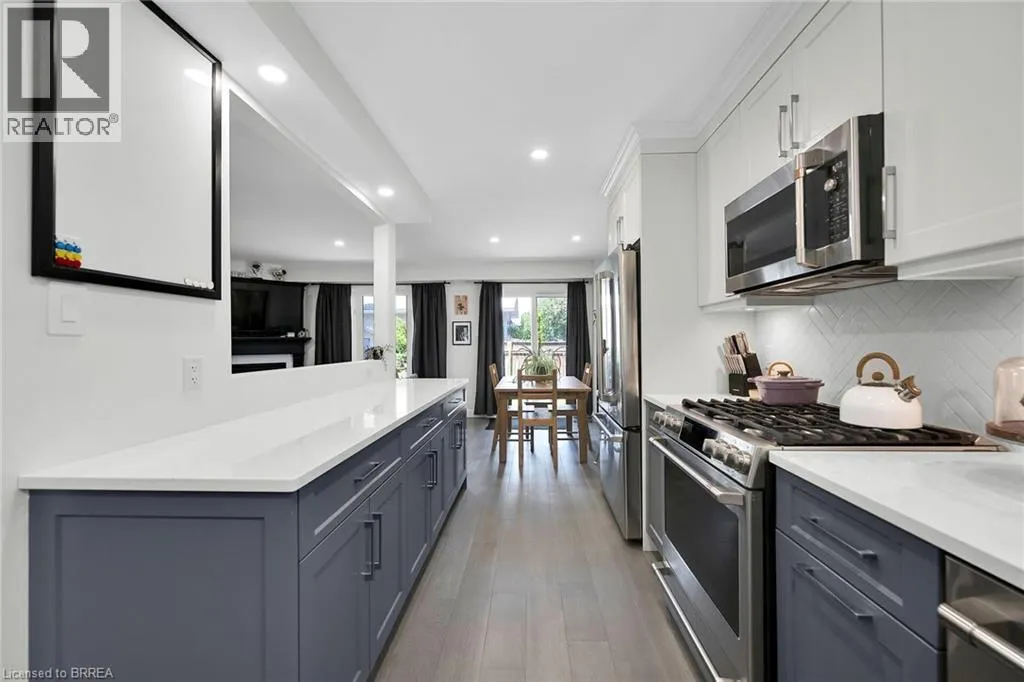 69 GARDEN Crescent