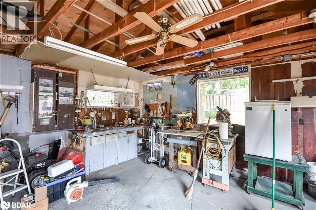 80 PARKSIDE Drive
