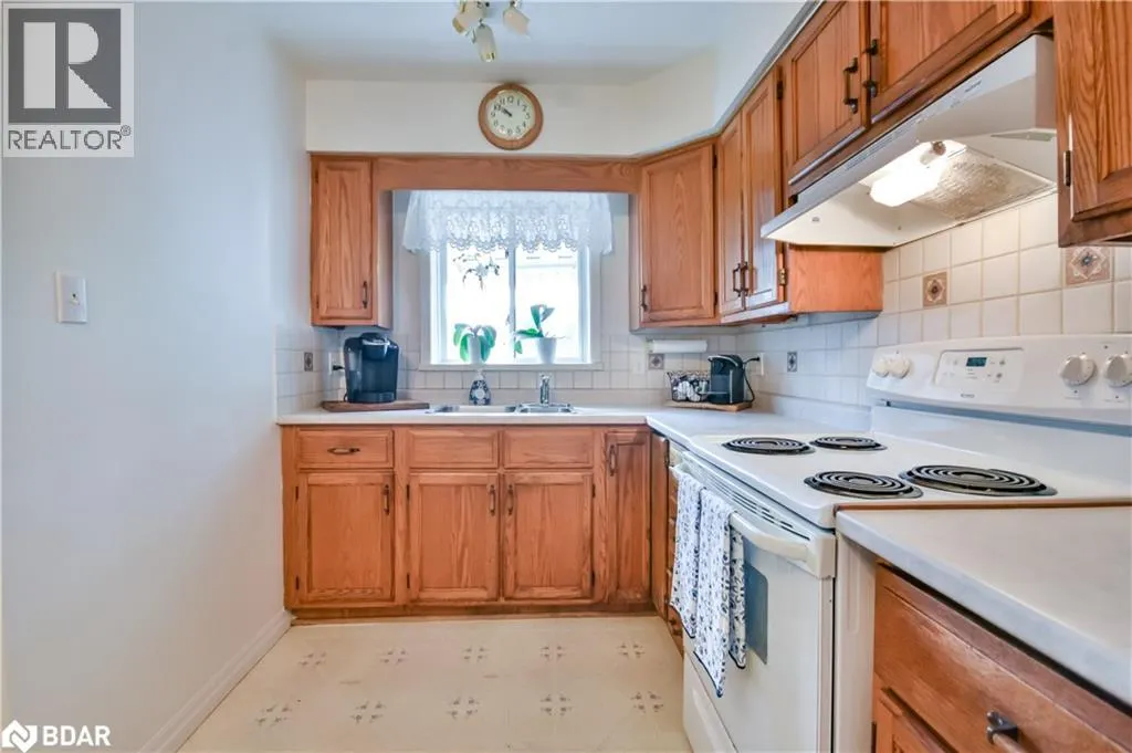 80 PARKSIDE Drive