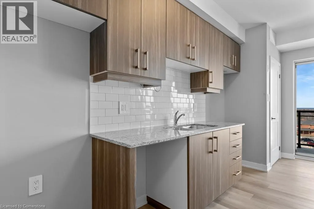 5002 KING Street Unit# 202, #202
