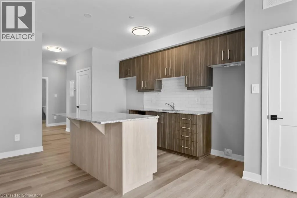 5002 KING Street Unit# 202, #202