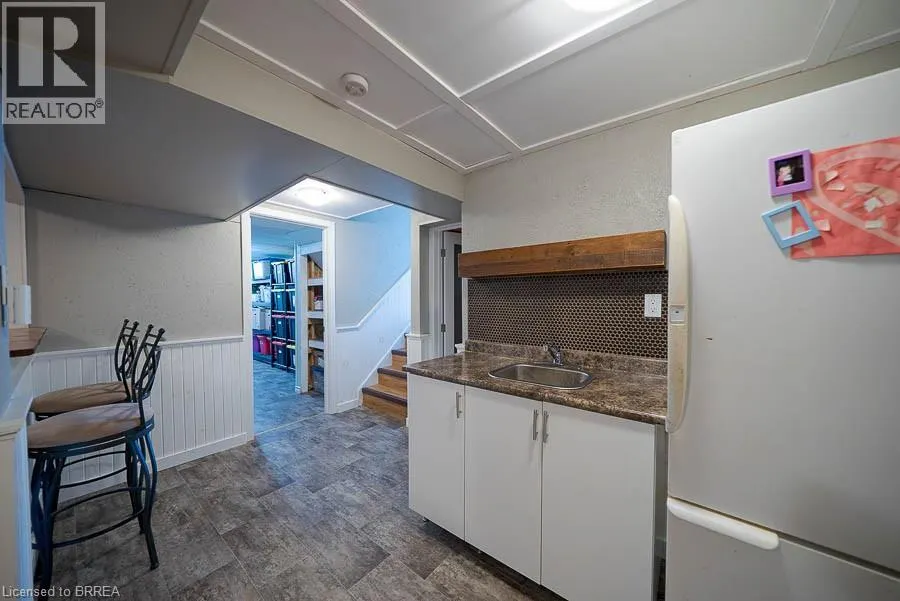 432 MANITOBA Road