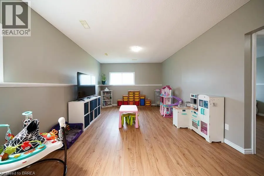 432 MANITOBA Road