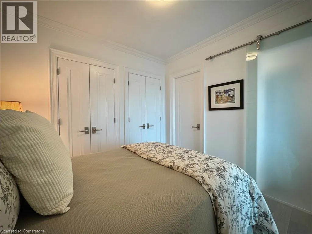 2060 LAKESHORE Road Unit# 405, #405