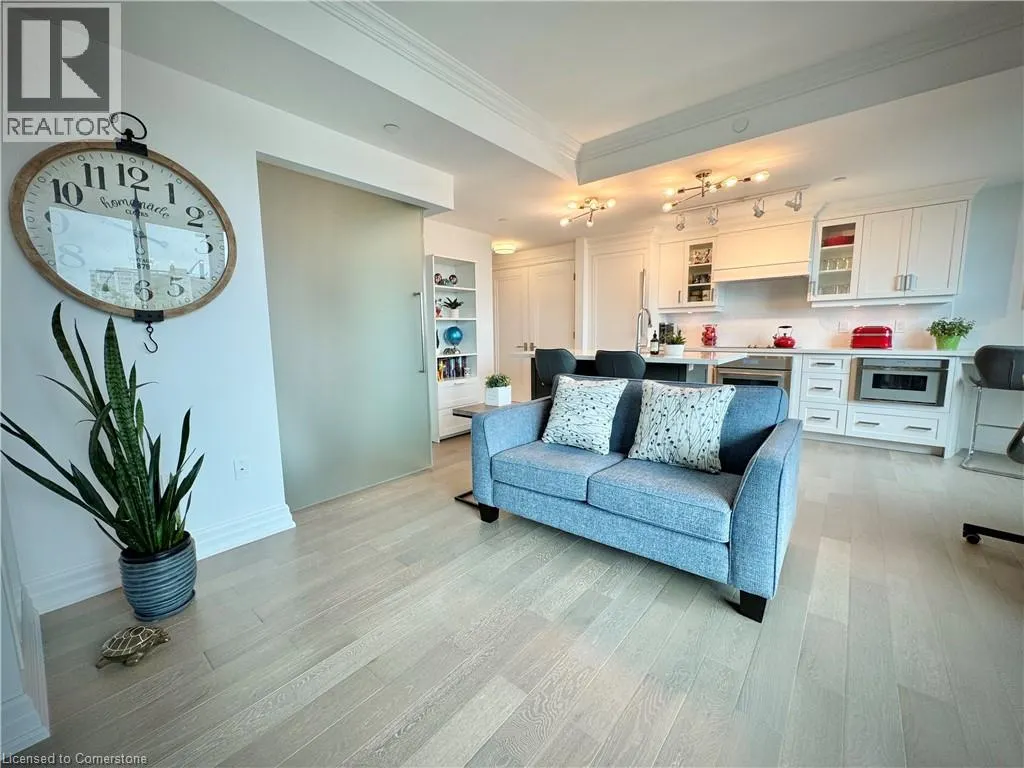 2060 LAKESHORE Road Unit# 405, #405