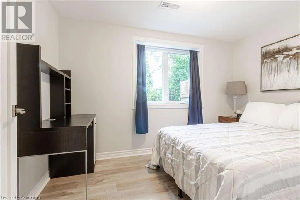 3438 ENNISKILLEN Circle