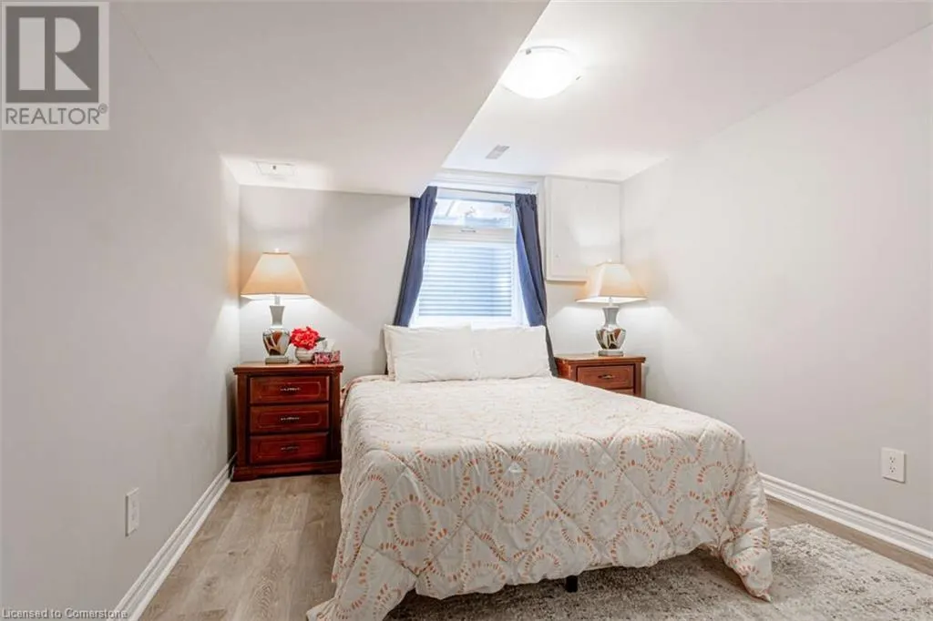 3438 ENNISKILLEN Circle