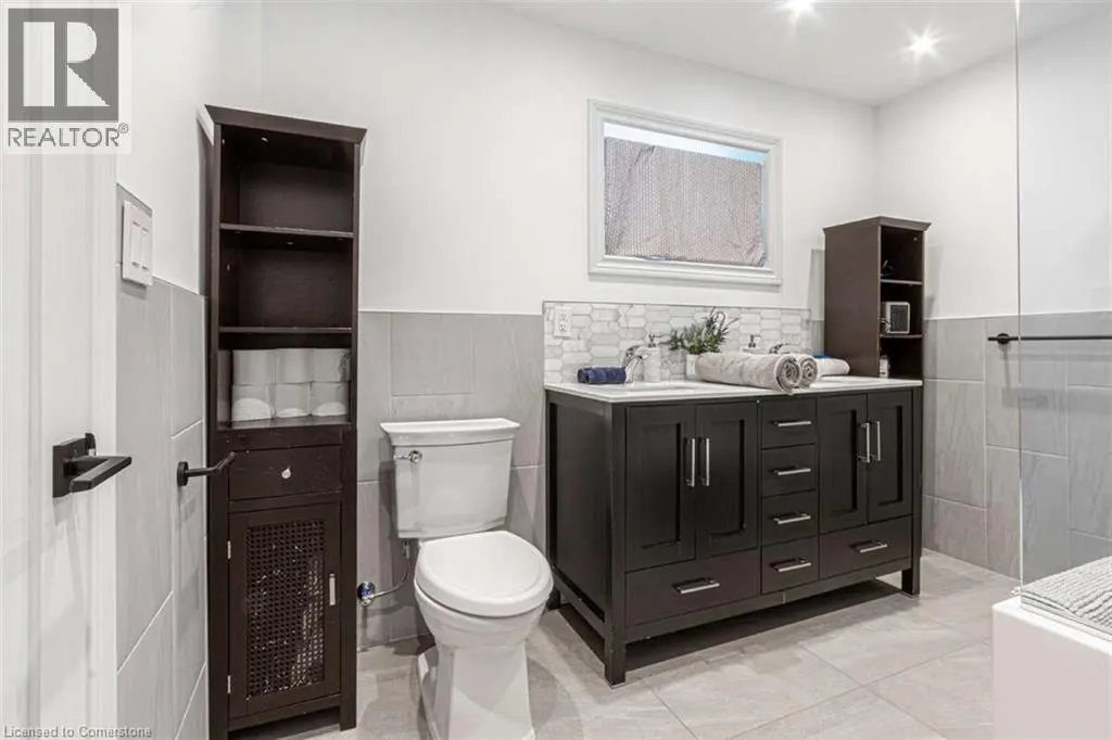 3438 ENNISKILLEN Circle