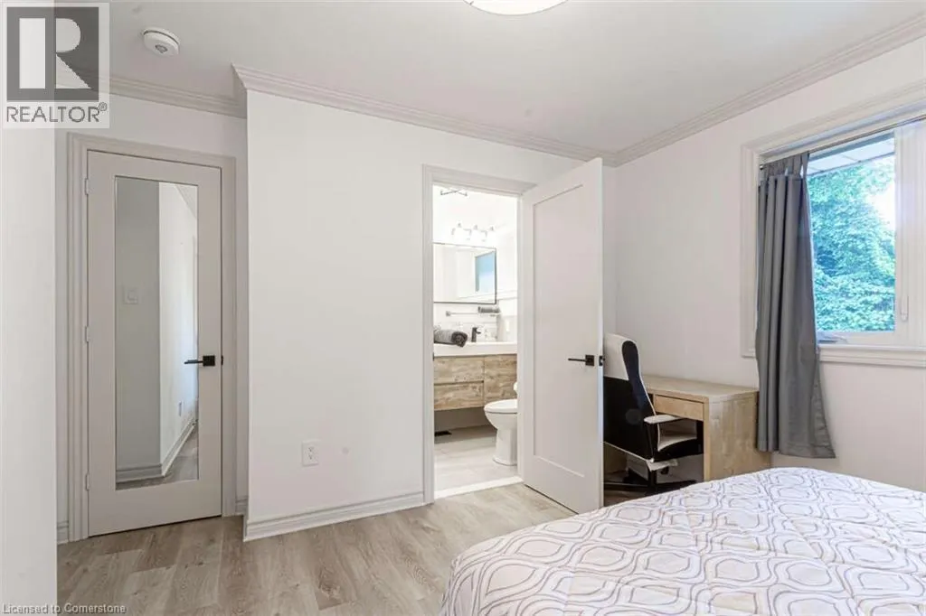 3438 ENNISKILLEN Circle