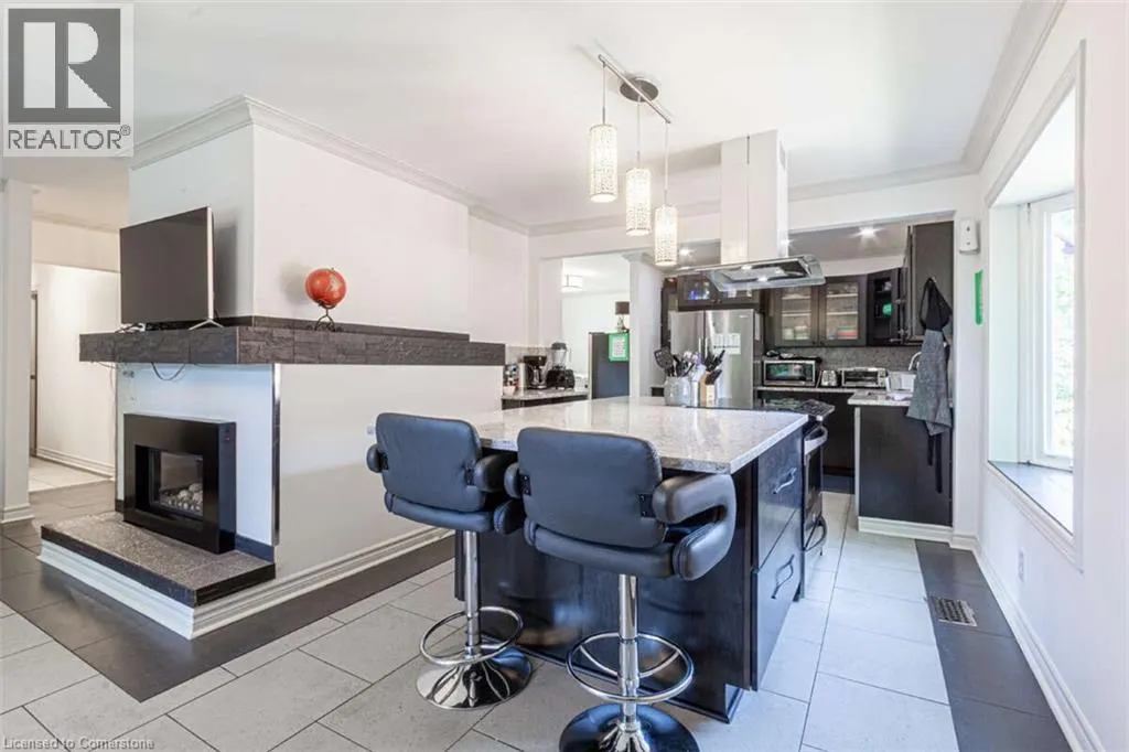 3438 ENNISKILLEN Circle