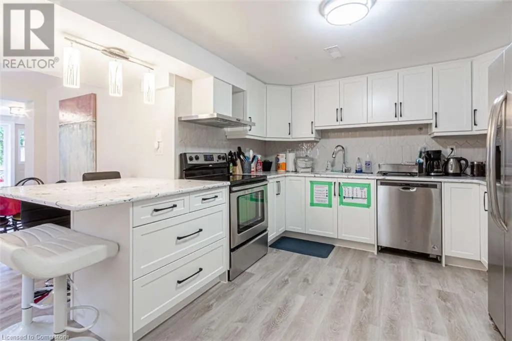 3438 ENNISKILLEN Circle