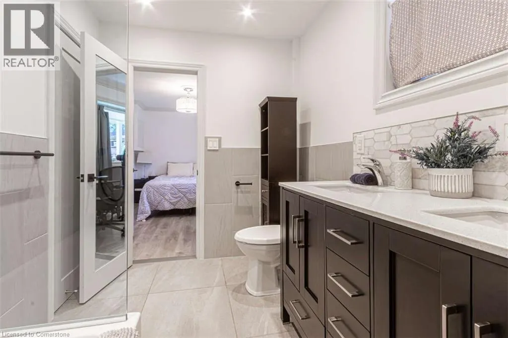 3438 ENNISKILLEN Circle