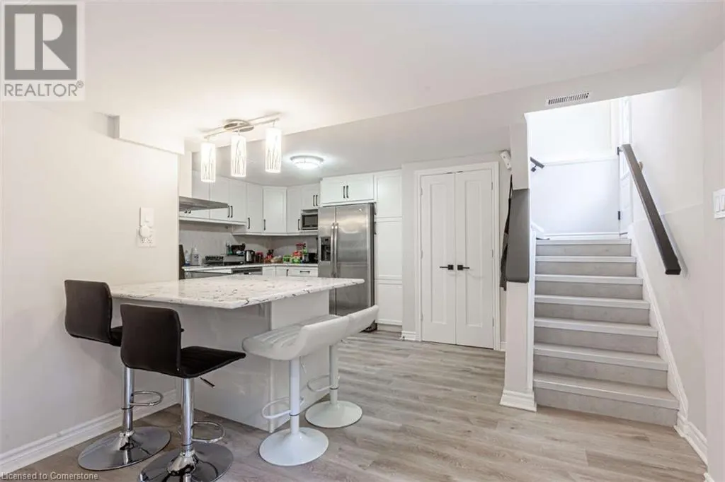 3438 ENNISKILLEN Circle